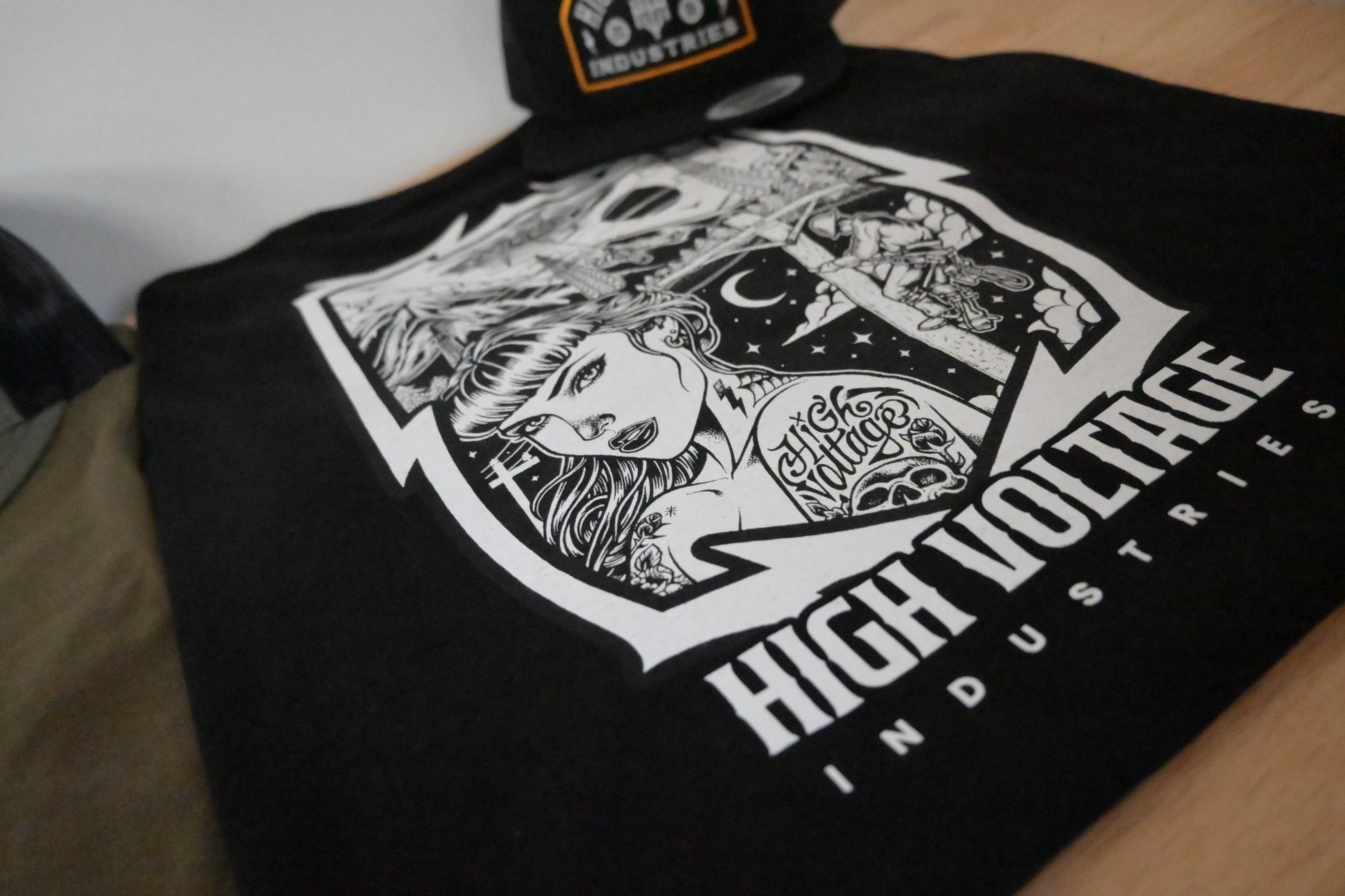 Dreamer Tee - High Voltage Industries